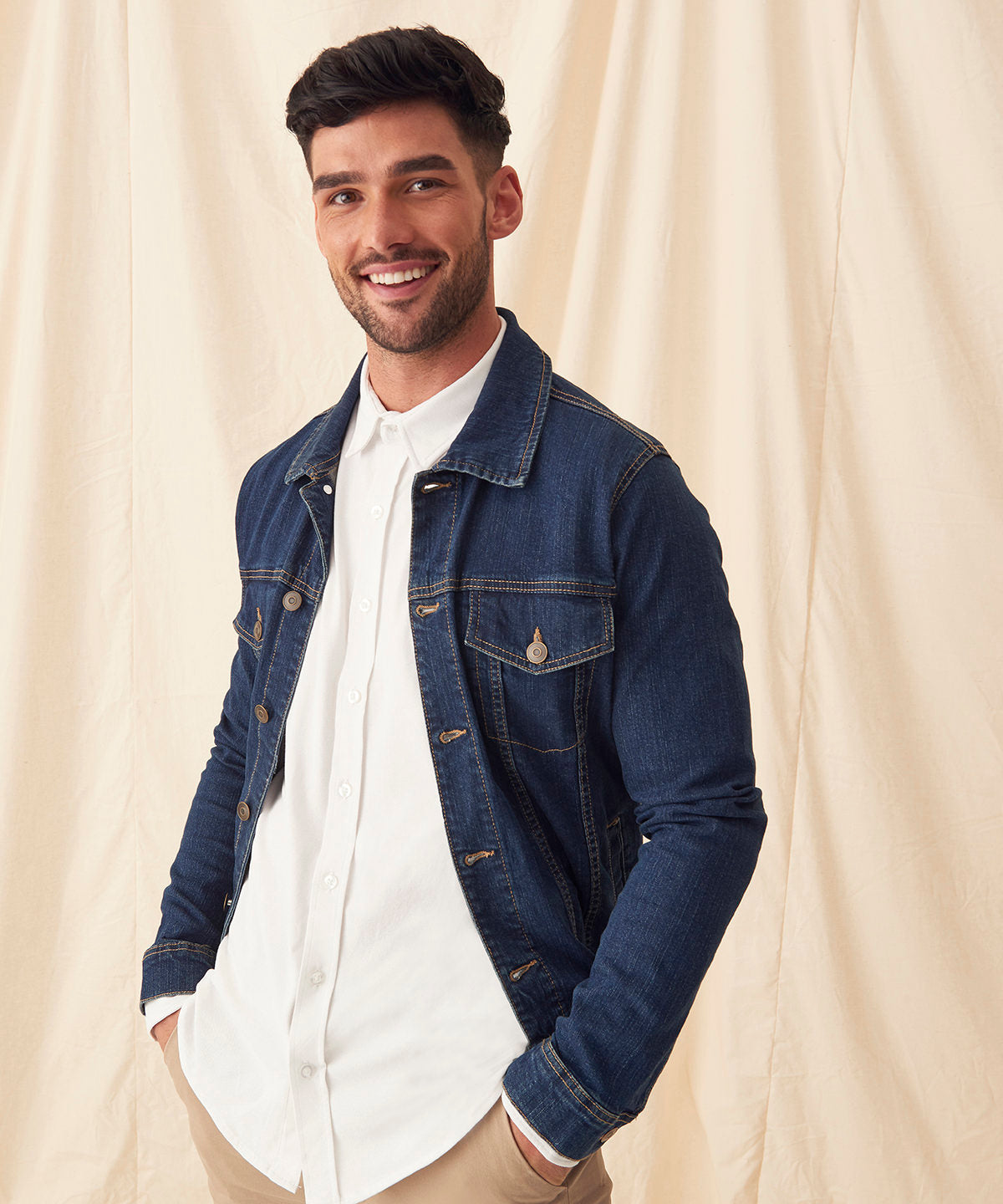 White - Oscar knitted shirt - GarmentEmbroidery