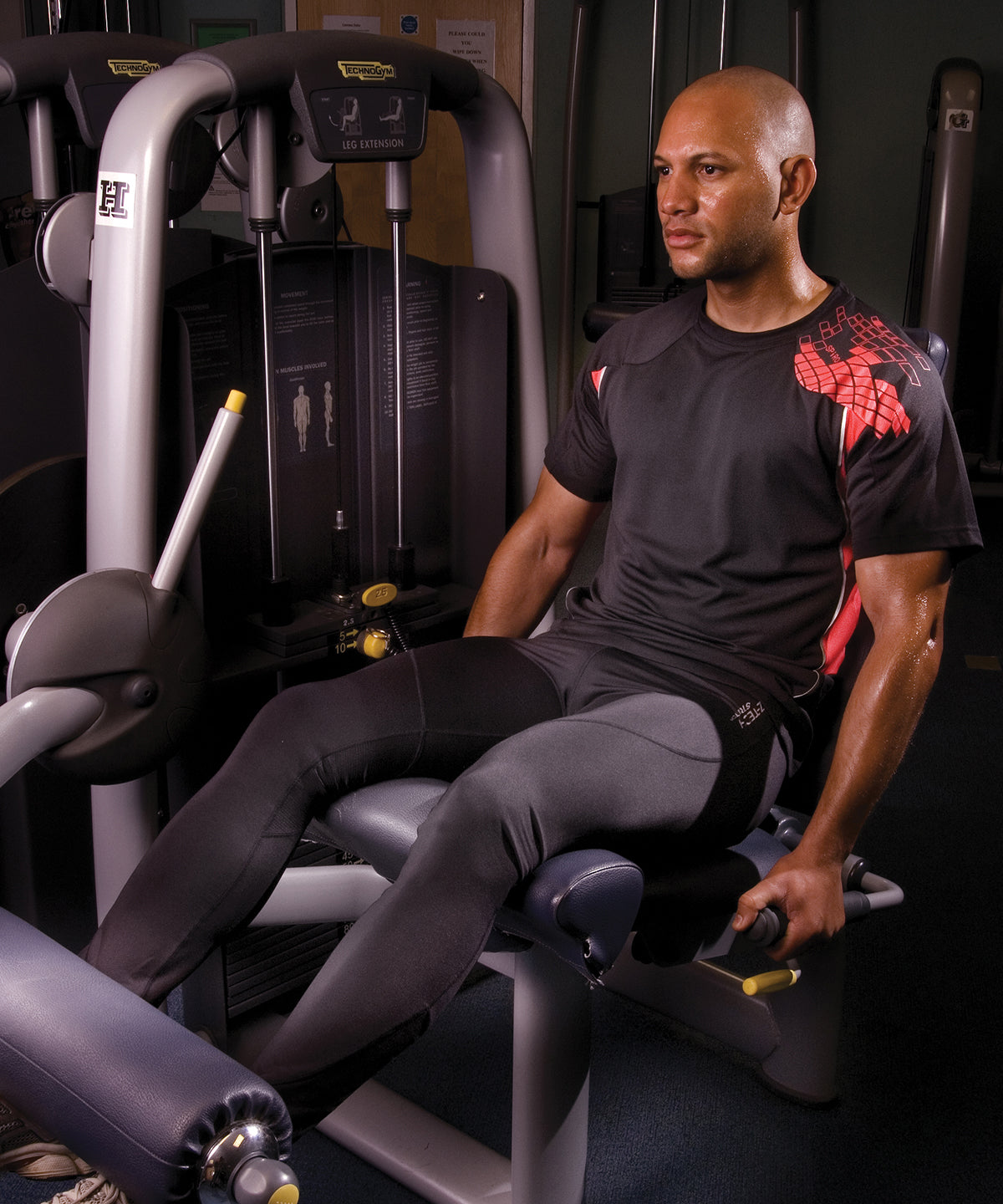Black/Red - Spiro training shirt - GarmentEmbroidery